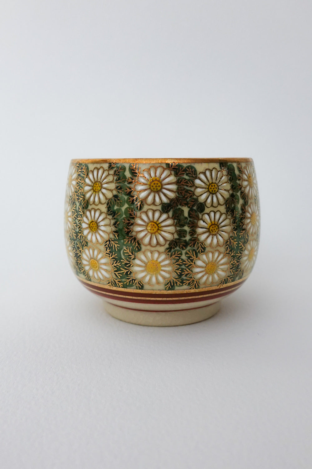 Radiant Daisy Cup